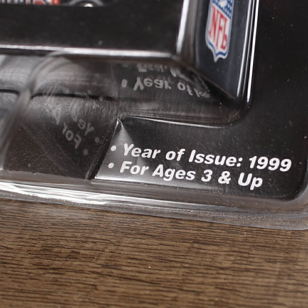 Cincinnati Bengals Corey Dillon Trading Card and Car - in Package 1999 - Vintage - Picture 4 of 4